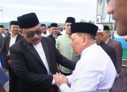 Gubernur dan Wagub Sulbar Salat Idul Adha di Anjungan Pantai Manakarra
