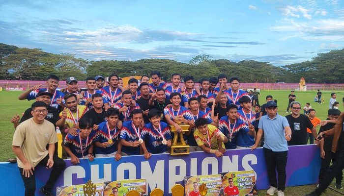 Laga Final Turnamen Sepakbola Polman Cup V, OTP 37 Bantai Tuan Rumah Tidola Darma Dengan Skor 5-1