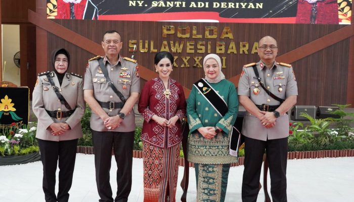 Pengukuhan Ibu Asuh Polwan, Kapolda Tekankan Peran Strategis dalam Pembinaan Srikandi Bhayangkara