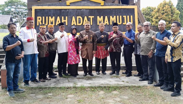 Maradika Mamuju dan Para Tokoh Masyarakat dan Agama Menghimbau Seluruh Pihak Jaga Kondusifitas di Wilayah