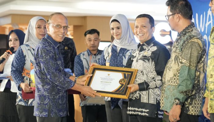 Wagub Salim Minta KI Bekerja Dengan Jujur, Tak Perlu Takut dengan Keterbukaan Informasi   