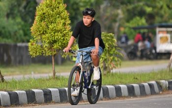 Agung Bayu Anugerah, Pemuda Polman yang Mengubah Bangkai Sepeda Jadi Tren Kalcer