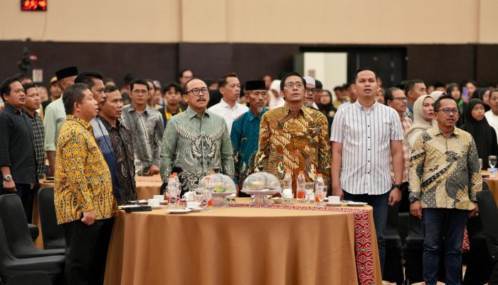 Hadiri Pelantikan IPMAPUS Sulbar, Gubernur SDK Ajak Jaga Nilai dan Dukung Pembangunan Daerah
