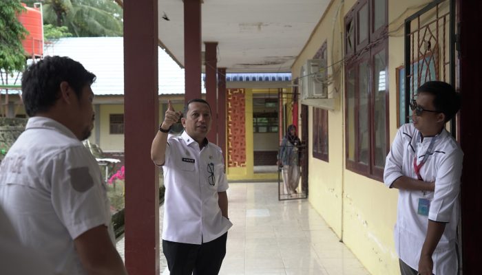 Dari Puskesmas ke Sekolah, KominfoSS Sulbar Pantau Internet SULBAR Digital di SMKN 7 Majene