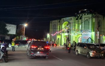 Jaga Rasa Aman dan Nyaman Saat Ibadah Tarawih, Ditlantas Polda Sulbar Amankan Tiga Masjid Padat Jamaah