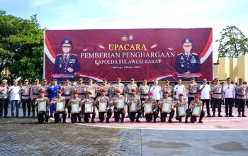 Ungkap 15 Kasus Curanmor,11 Personel Polresta Mamuju Borong Penghargaan Dari Kapolda Sulbar   