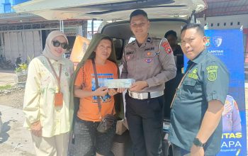 Layanan Samkel di Pasar Tasiu Kalukku, UPTD Pelayanan Pajak Mamuju Catat Penerimaan Rp6,2 Juta 