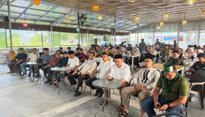 Kepala Biro Pemkesra Sulbar Hadiri Hearing Dialog Ketua Komisi I DPRD Sulbar di Mamuju   