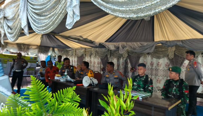 Dirlantas Polda Sulbar Cek Pos Pengamanan Operasi Ketupat di Mamuju, Pastikan Personel Siap Layani Masyarakat   