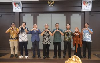 Gubernur Suhardi Duka Sambut Wamen HAM di Rujab, Paparkan Kondisi Sulbar yang Kondusif