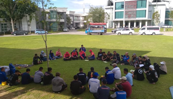 Perkuat Koordinasi Kesiapsiagaan, DKPPKB Sulbar Ikuti Gladi Kotor Persiapan Simulasi Penanggulangan Bencana