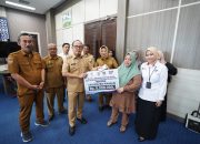 200 Keluarga Miskin di Sulbar Terima Bantuan Usaha Rp5 Juta dari Gubernur SDK, Target 300 Lagi