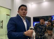 Seskab Teddy: Kelebihan Biaya Perjalanan Luar Negeri Ditanggung Prabowo, Rombongan Jauh Lebih Sedikit