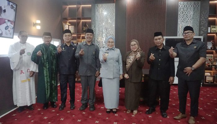 Bupati Sutinah Resmi Lantik 3 Pejabat Administrator Lingkup Pemkab Mamuju