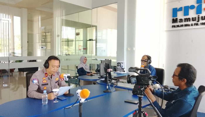 Polantas Menyapa, Dialog Interaktif di RRI Mamuju Bahas Strategi Tekan Angka Kecelakaan di Sulbar
