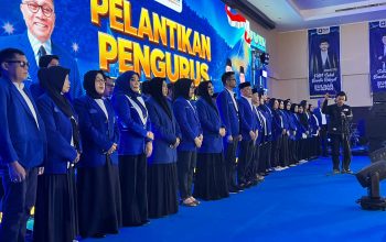 Sulkifli Hasan Resmi Lantik Pengurus DPW dan DPD PAN se-Sulbar