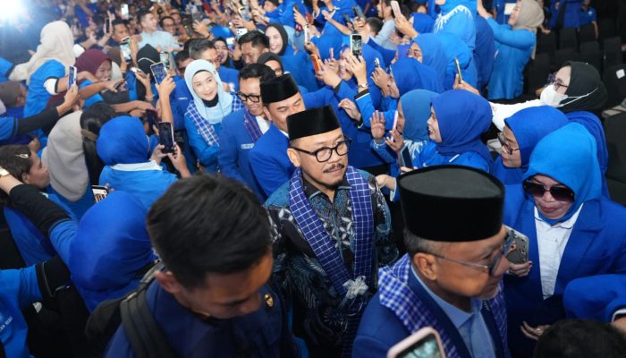 Gubernur SDK Hadiri Pelantikan DPW PAN Sulbar, Singgung Koalisi Pilgub 2029   