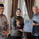 Jelang Puncak HUT Mamuju, Bupati Sutinah Sambangi Kediaman Para Bupati Sebelumnya