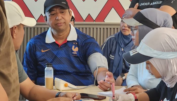 DKPPKB Sulbar Buka Layanan Cek Kesehatan Gratis Saat Nobar Piala Dunia 2026 di Kantor Gubernur