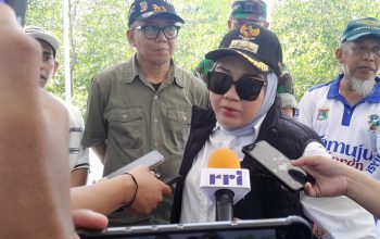 Bupati Mamuju Minta Para Nelayan Agar Sebagian Hasil Tangkap nya Dikomsumsi Bersama Keluarga