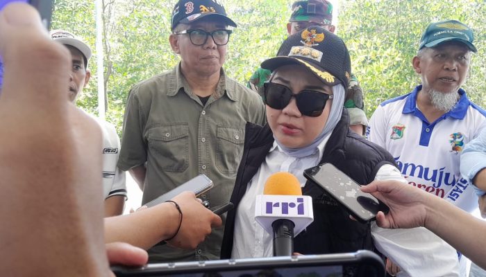 Bupati Mamuju Minta Para Nelayan Agar Sebagian Hasil Tangkap nya Dikomsumsi Bersama Keluarga