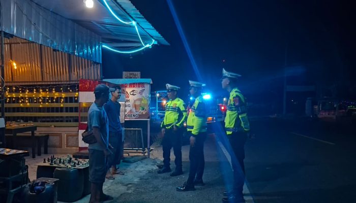 Patroli Blue Light Polantas Polda Sulbar: Lampu Merah Jadi Jaminan Rasa Aman dan Nyaman Malam Hari di Mamuju