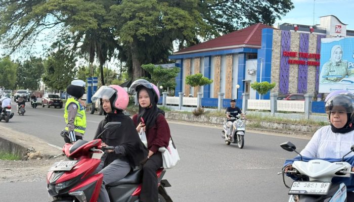 Polantas Polda Sulbar: Melayani Sepenuh Hati Demi Keselamatan dan Kenyamanan Berlalu Lintas   