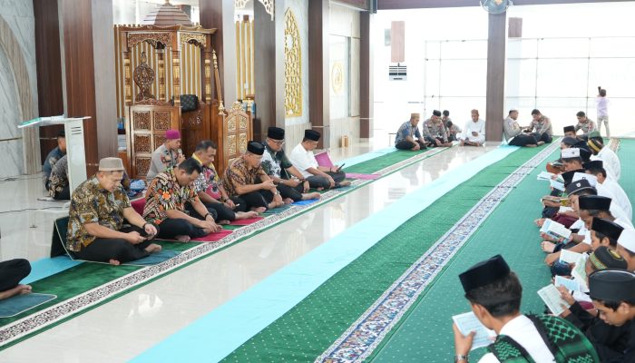 Ibadah Bersama Anak Yatim: Keberkahan Doa Menjadi Pondasi Kokoh Menjaga Keamanan Sulawesi Barat