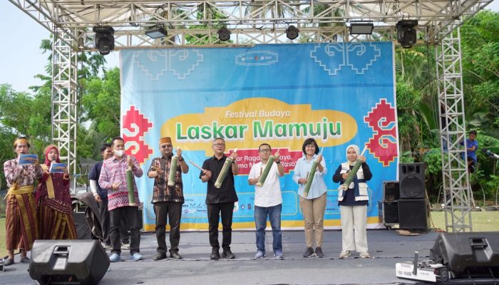 Kolaborasi Mahasiswa KKN UGM dan Warga Sumare: Rawat Budaya Lokal, Buka Peluang Beasiswa untuk Anak Daerah