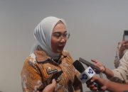 Bupati Mamuju Mewanti-Wanti Pemdes Agar Cermat Mengelola PBJ