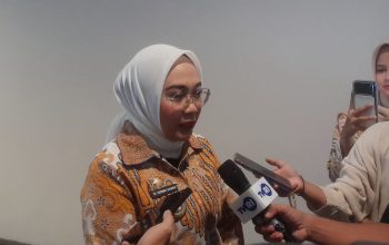 Bupati Mamuju Mewanti-Wanti Pemdes Agar Cermat Mengelola PBJ