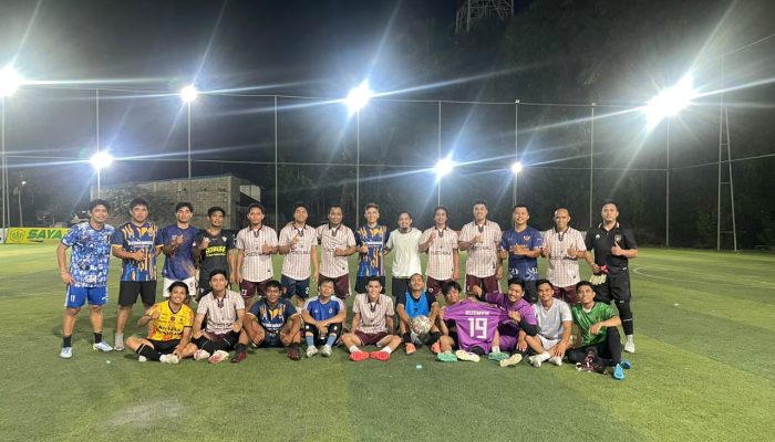 Lewat Minisoccer, Personil gabungan Polda sulbar dan Polresta vs Kanwil Kemenkeu Sulbar Eratkan Ikatan Persaudaraan