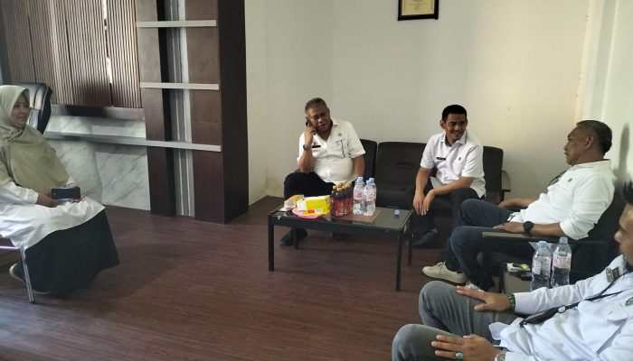 Samsat Mamuju Terima Sidak Asisten III, Tekankan Disiplin dan Optimalisasi Pelayanan Pajak