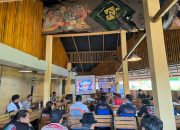 Ngopi Bareng Komunitas Motor: Polantas Polda Sulbar Kuatkan Semangat Merah Putih dan Keselamatan