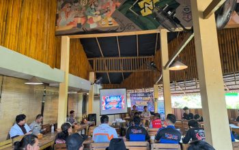 Ngopi Bareng Komunitas Motor: Polantas Polda Sulbar Kuatkan Semangat Merah Putih dan Keselamatan