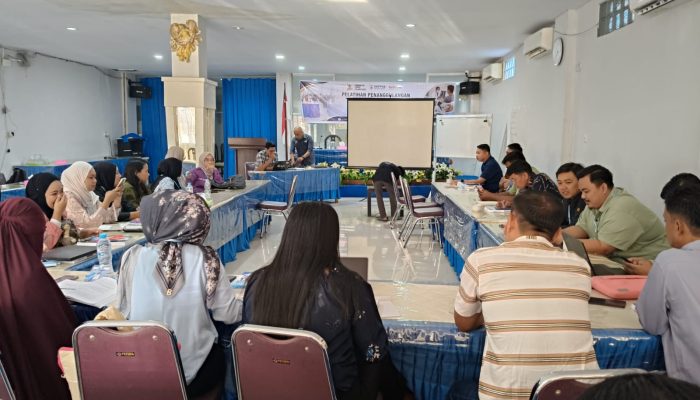 Perkuat Eliminasi Tuberkulosis, DKPPKB Sulbar Gelar Pelatihan Penanggulangan TBC bagi Tenaga Kesehatan se-Sulawesi Barat   