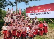 Jembatan Merah Putih Presisi Hadirkan Harapan Baru, Anak-anak Sikamase Kini Lebih Mudah Menuju Sekolah   