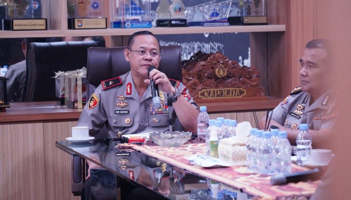 Wakapolda Sulbar Pimpin Evaluasi Kinerja: Kesiapan Penuh Hadapi Ancaman Karhutla & Prioritas Jaga Kamtibmas   