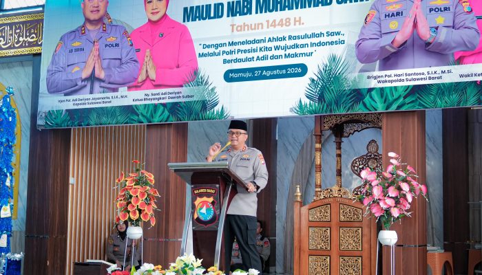Peringati Maulid Nabi, Kapolda Sulbar: Teladani Akhlak Mulia, Raih Syafaat dan Perbaiki Kinerja   