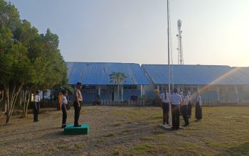 Kasi Humas Polres Mateng Berikan Edukasi ke Pelajar Terkait Keselamatan Berkendara   