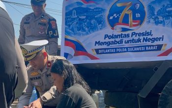 Krisis Air di Saluleang, Polantas Polda Sulbar Salurkan 10.000 Liter Air Bersih Sebagai Makna Pengabdian HUT Lantas ke-71