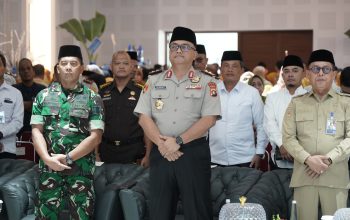 Momen Hangat Perayaan Maulid, Kapolda Bersama Pemda Komitmen Jaga Kedamaian Sulbar   