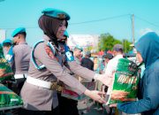 Refleksi 24 Tahun Pengabdian, Bid Propam Polda Sulbar Gelar Bakti Sosial Sasar Tukang Becak   