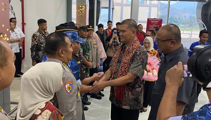 Disambut Hangat di Bumi Malaqbi, Irjen Pol Totok Suharyanto Awali Kepemimpinan dengan Semangat Kebersamaan   