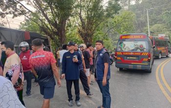 Bus Makassar-Palu Terbalik di Mamuju, Tim Biddokkes Polda Sulbar Respon Cepat Evakuasi 26 Korban   