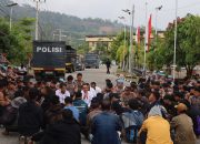 Duduk Bersama Mahasiswa, Dirkrimum Polda Sulbar Jawab Tuntutan dengan Dialog Terbuka