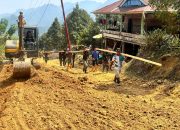 Wujudkan Akses Jalan yang Lebih Baik, Satgas TMMD ke-130 Pasang Mal di Dusun Rombiaapo   