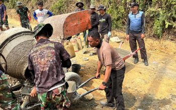 Semangat Kebersamaan Antara TNI dan Masyarakat Jadi Kunci Suksesnya Program TMMD ke-130 di Pamulukang