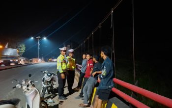 Jaga Kamtibmas, Polantas Polda Sulbar Intensifkan Patroli Malam Humanis demi Keselamatan Masyarakat   