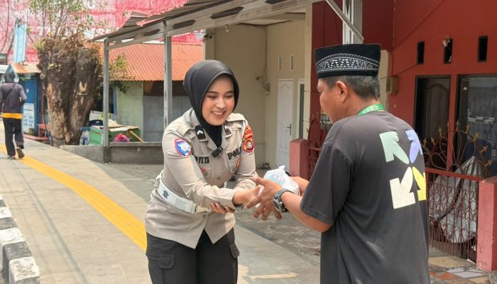 Peduli dan Memupuk Kebersamaan, Ditlantas Polda Sulbar Sambangi Pesantren Campaloga   
